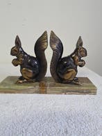 Tedd - Boekensteunen (2) - Eekhoorn - Regule, marmer, Antiek en Kunst