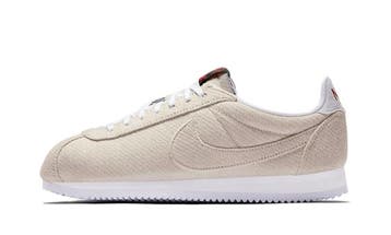 Nike Classic Cortez Stranger Things Sail Upside Down Pack, Nieuw