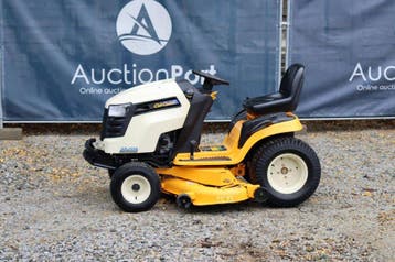 Veiling: Zitmaaier Cub Cadet GT 1224 Benzine 2010, Tuin en Terras, Ophalen, Gebruikt, Cub Cadet