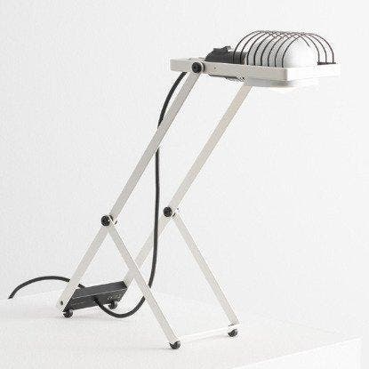 Artemide - Ernesto Gismondi - Lamp - Samenvatting - Metaal, Antiek en Kunst, Antiek | Lampen