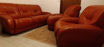 Zitgroep - Leder - Driezitsbank en twee fauteuils