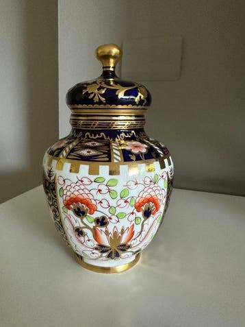 Royal Crown Derby - dekselvaas - 6299 - Porselein - Imari
