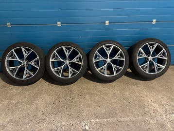 Originele Audi Q8 / SQ8 / RSQ8 - 22 inch zomerset, Auto-onderdelen, Ophalen, Gebruikt, 285 mm, Banden en Velgen