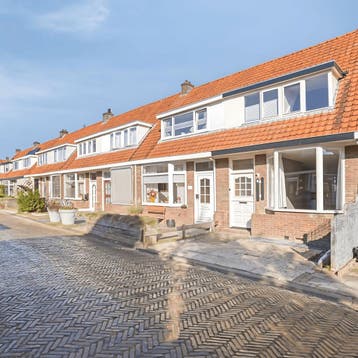 Huis in Leeuwarden gevonden voor €1283,- pm, Huizen en Kamers, Kamers te huur, 50 m² of meer, Leeuwarden