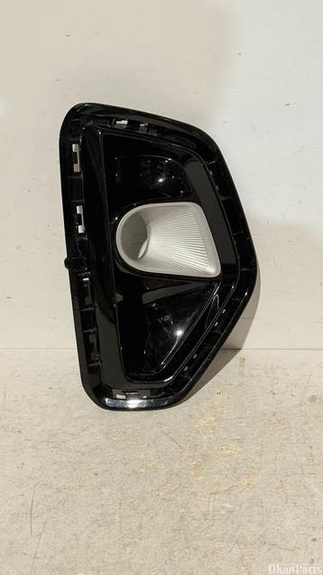 Kia Stonic rechter mistlamp afdekplaat rechts 86524H8410, Ophalen, Gebruikt, Voor, Bumper