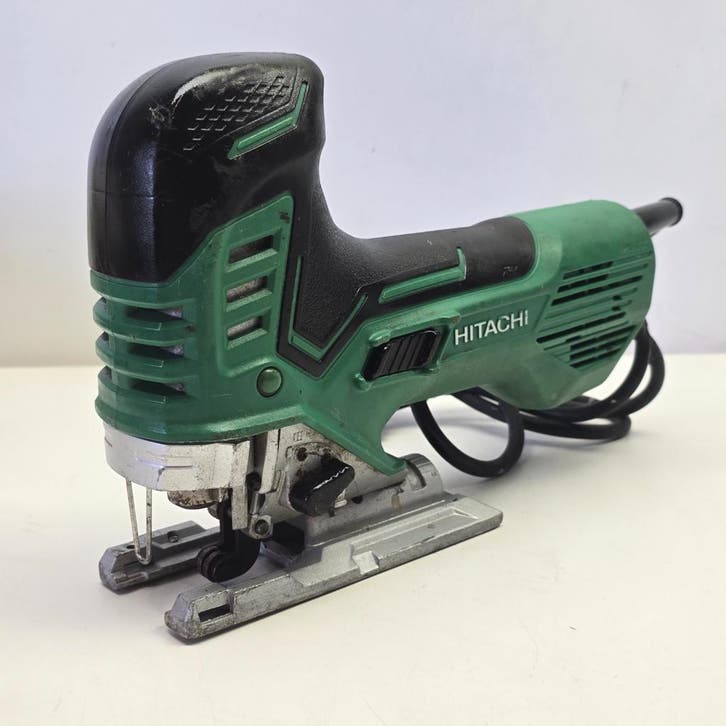 Hitachi Decoupeerzaag CJ160VA | Nette Staat, Doe-het-zelf en Verbouw, Gereedschap | Zaagmachines, Nieuw, Ophalen of Verzenden