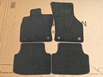 Mattenset VW Golf 8 Variant Station voetmatten Origineel Nie, Verzenden, Nieuw