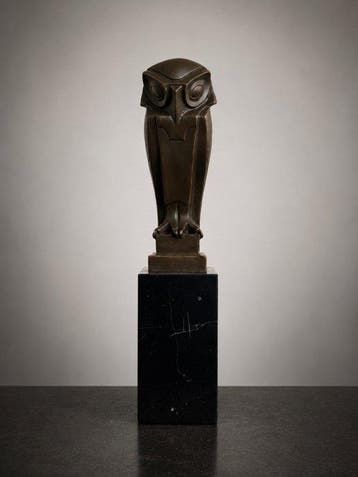 sculptuur, Naar Johan Coenraad Altorf – Art Deco bronzen uil, Antiek en Kunst