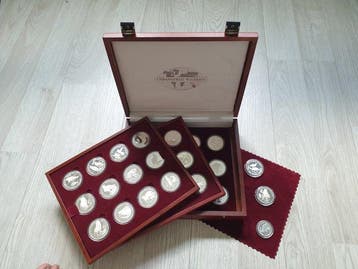 Wereld. 1990/1992, Coin Set Endangered Widlife + 3 Extra
