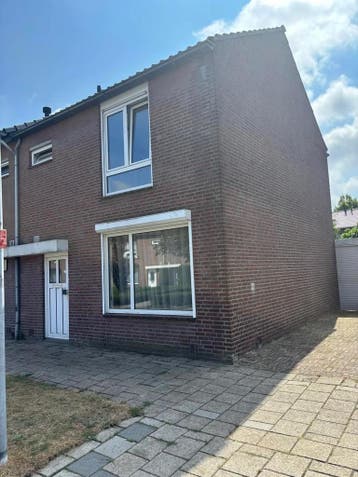 Huis te huur aan Albertina Agnesstraat in Weert, Vrijstaande woning, Limburg