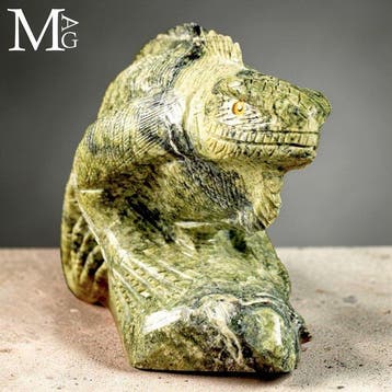Handgesneden iguana-beeld in serpentijnsteen Dierenbeeld,