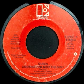 Queen - Another One Bites The Dust / Dont Try Suicide, Verzenden, Gebruikt