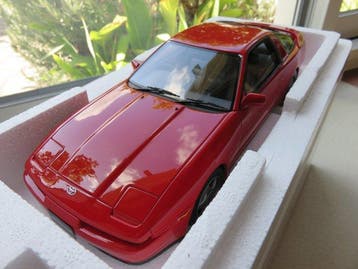 Otto Mobile 1:18 - Model sportwagen - Toyota Supra MK3, Nieuw