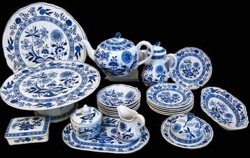 Hutschenreuther - Tafelservies - Zwiebelmuster - Porselein