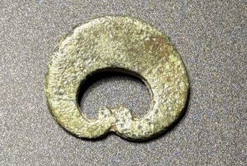 Viking periode Brons Aantrekkelijk type maanhanger met