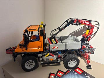 Lego Set - 8110 - Technic - Mercedes-Benz Unimog U 400, Nieuw
