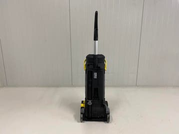 KARCHER SCHROB-/ ZUIGMACHINE BR 30/4 C Bp, Ophalen of Verzenden, Gebruikt