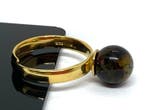 Baltische barnsteen bolvormige ring, Modernistisch ontwerp,