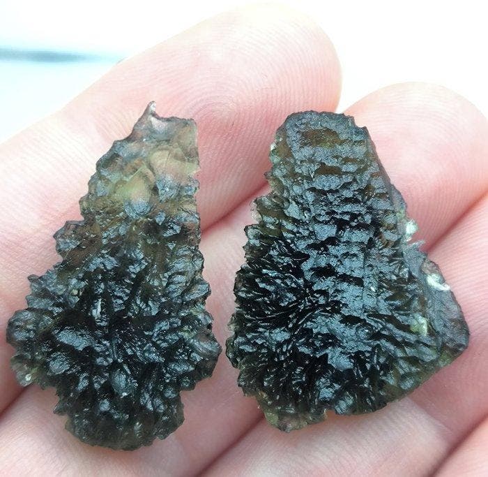 Moldavieten uit Nesm, Zuid-Bohemen - Hoogte: 33 mm -, Verzamelen, Mineralen en Fossielen