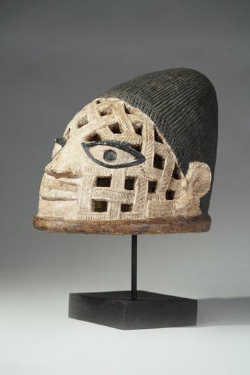 Een houten masker - Yoruba - Nigeria (Zonder minimumprijs)