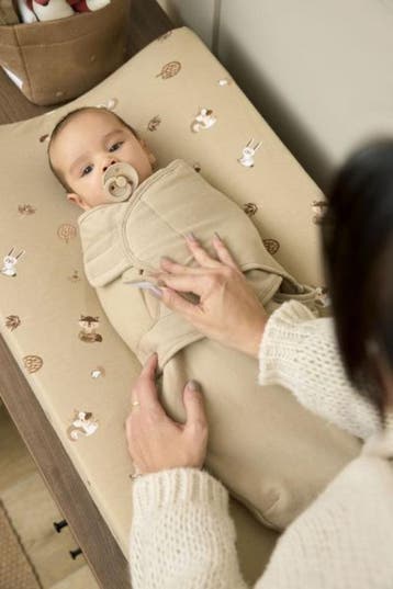 Zonnehoedje linnen look gebroken wit met bruine beertjes, Kinderen en Baby's, Kinderkleding | Petten en Hoeden, Verzenden, Hoed