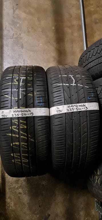 2x 235-50-19 Hankook Zomer 4.3mm €40 Per Band 235 50 19, Auto-onderdelen, Banden en Velgen, Gebruikt, 235 mm, Band(en), Personenwagen
