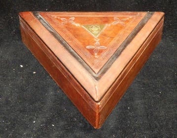 Fraai met leder beklede Art Nouveau Sieradendoos -