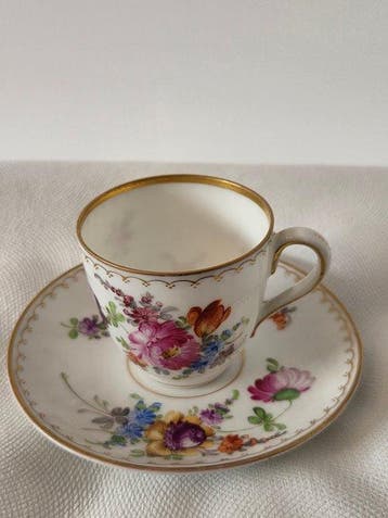 Kop en schotel - Antique Dresden Ambrosius Lamm Porcelain, Antiek en Kunst