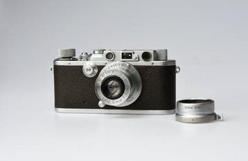 Leica Leica III (Chrome) (1937) + Leitz Elmar 5cm f/3.5