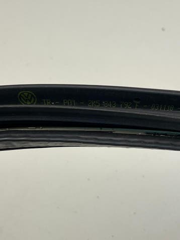 Portier rubber 2 deur rechts achter VW Caddy bj.2019, Gebruikt, Rechts, Volkswagen