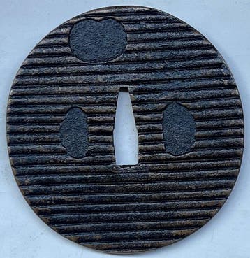 Familiewapen Kamon-motief grote tsuba - Japan