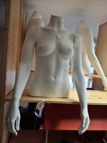 Etalage pop buste wit