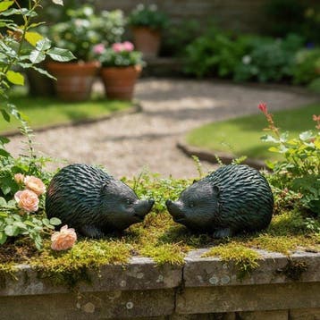 sculptuur, Pair of Charming Hedgehogs - 14 cm in length - 6