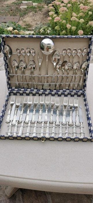 Ménagère italienne – Métal argenté – Super Inox – Modèle