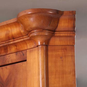 bar ca 1825 met 4 deuren en secretaire klep onwaarschijnlij, Ophalen of Verzenden