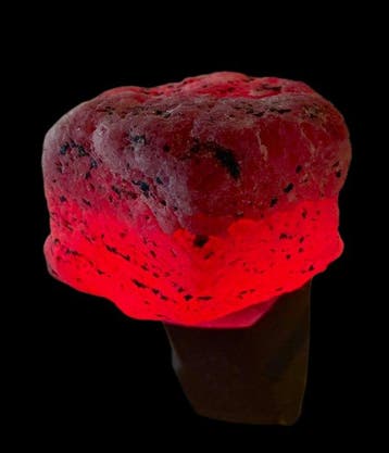 Robijn Ruwe. Prachtige 231,50 ct, Mozambique grote