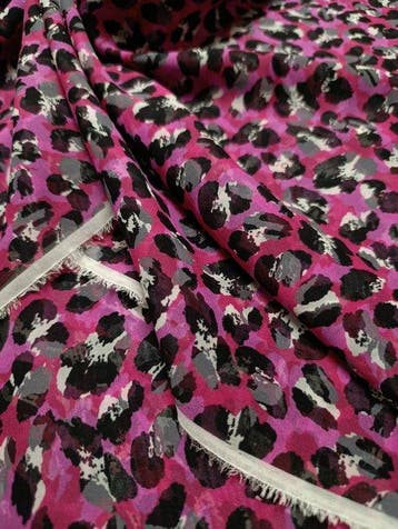 B303 - 650 x 140 cm - Chiffon in 100% pura seta di Como -