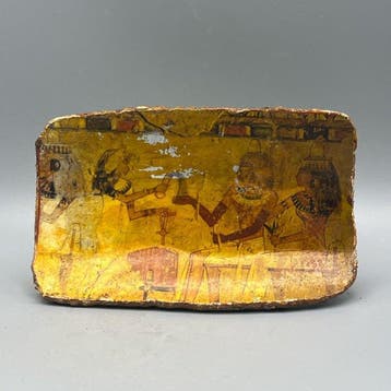Replica van het oude Egyptische Fragment waarin een zittend