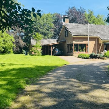 Huis in Enschede gevonden voor €2250,- pm, Enschede