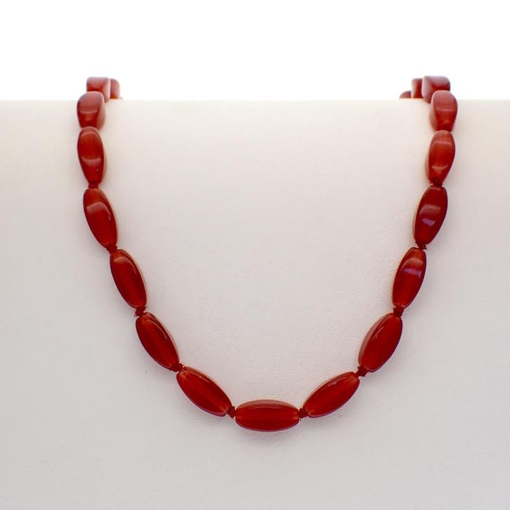 Carneool kralenketting met gouden sierslot, Sieraden, Tassen en Uiterlijk, Kettingen, Overige kleuren, Gebruikt, Met edelsteen