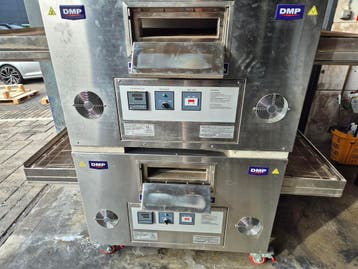 AUCTION: 2 x DMP pocket rocket conveyor gas pizza ovens, Gebruikt, Ovens, Magnetrons en Steamers