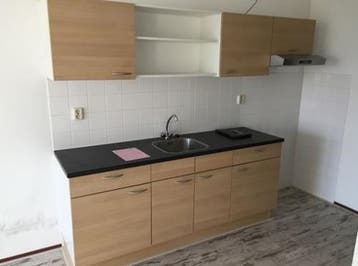 Te Huur Studio Ferdinand Bolstraat In Amsterdam, Huizen en Kamers, 20 tot 35 m², Amsterdam