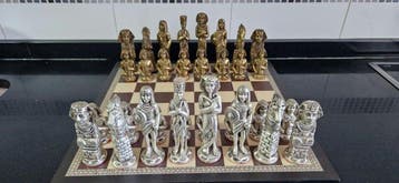 Schaakspel - Ajedrez egipcio con piezas de Lujo -