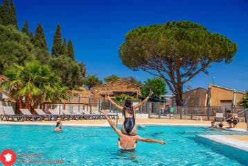 Prachtige 4 sterren camping Côte dAzur, St.Tropez, Stranden, Bemiddelingsbureau, Huisdier toegestaan, 2 slaapkamers, Provence en Côte d'Azur