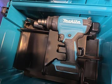 Accu warmteblazer MAKITA DHG180, Doe-het-zelf en Verbouw, Gereedschap | Handgereedschap, Nieuw
