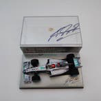 Mercedes - Michael Schumacher - 2010 - Schaal 1:43 modelauto, Verzamelen, Nieuw
