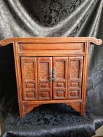 Kast - Hout - Miniatuur bijzetmeubel