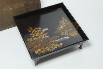 Dienblad - Gouden maki-e lakwerk dienblad met pootjes Zen, Antiek en Kunst