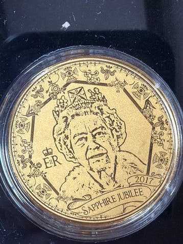 Wereld. Medal ND Queen Elizabeth Sapphire Jubilee 1/200 Oz