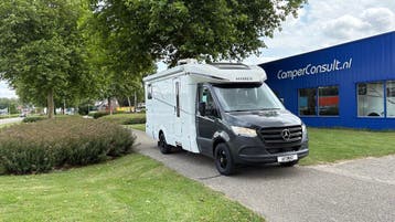 Jonge 1e klas campers A merken + Hymer buscampers als nieuw, Caravans en Kamperen, Campers, Cassettetoilet, Diesel, Tot en met 4